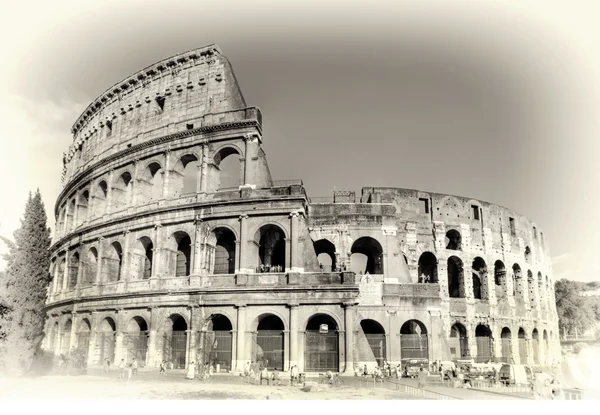 Colosseum -great symbol of Roman empire — Stock Photo, Image