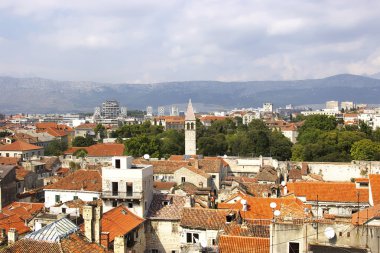 Montgro 'daki eski bir kasaba.