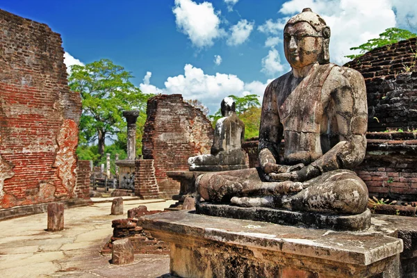 Buda no templo de Polonnaruwa — Fotografia de Stock