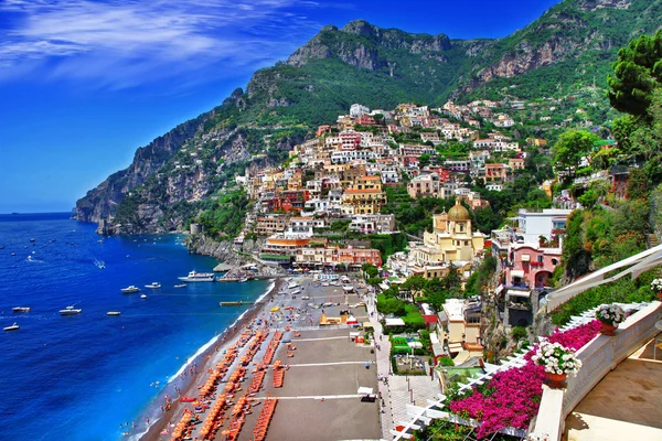 Ohromující pobřeží amalfi. Positano — Stock fotografie