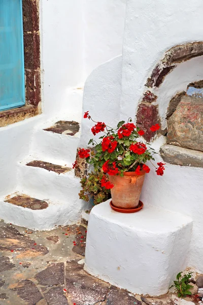 迷人的小希腊详细信息。圣托里尼岛的街道 — 图库照片