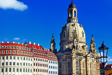 Kilise frauenkirche dresden Almanya güneşli bir mavi