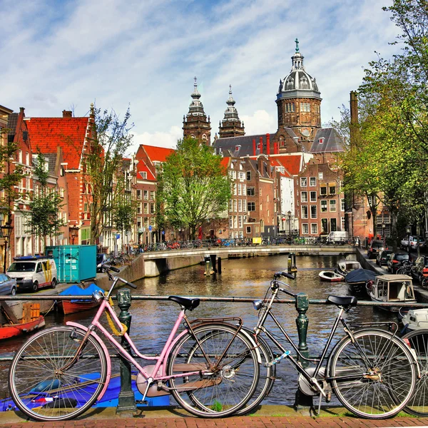 Άμστερνταμ, κανάλια και ποδήλατα Εικόνα Αρχείου