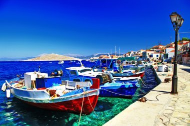 renkler Yunanistan serisi - geleneksel balıkçı tekneleri