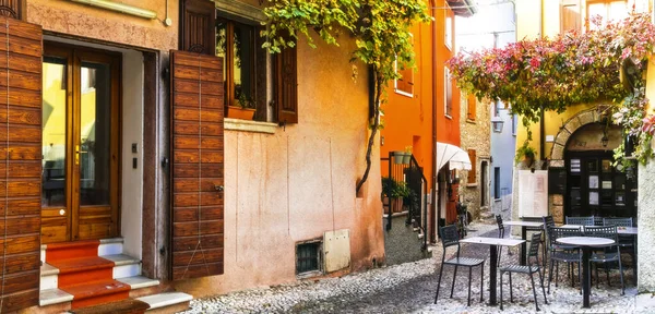 Charming Old Narrown Streets Italian Villages Malcesine Garda Lake Italy — Stock Photo, Image
