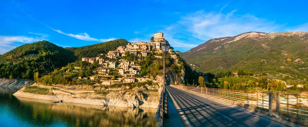 Prachtige Meren Van Italië Turano Middeleeuws Dorp Castel Tora Provincie — Stockfoto