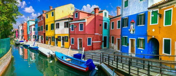 Venedik Yakınlarındaki Renkli Geleneksel Balıkçı Kasabası Burano Adası Talya Seyahati — Stok fotoğraf