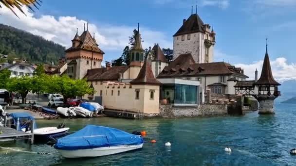 Oberhofen Mooiste Kasteel Bezoeken Aan Het Thunermeer Zwitserland — Stockvideo