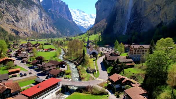 Suiza Naturaleza Viajes Paisaje Alpino Escénica Tradicional Pueblo Montaña Lauterbrunnen — Vídeo de stock