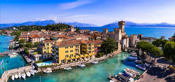 Scenic Lake Lago Garda Aerial Drone View Sirmione Town Medieval — 스톡 사진