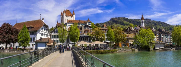 Schweiz Reisen Und Sehenswürdigkeiten Berühmter Thunersee Und Thunerstadt Mit Mittelalterlicher — Stockfoto