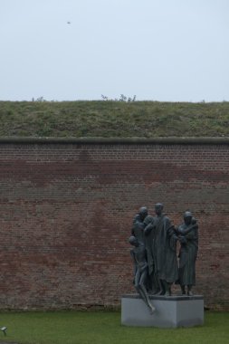 Terezin Anıtı
