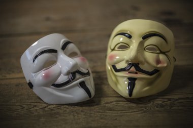 Anonim maskesi