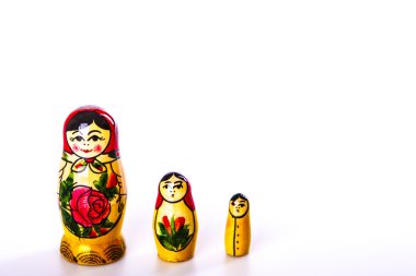 Beyaz bir arka plan üzerinde izole matryoshka Rus bebek