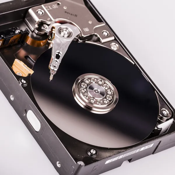 Pevný disk disk hdd izolované na bílém pozadí — Stock fotografie