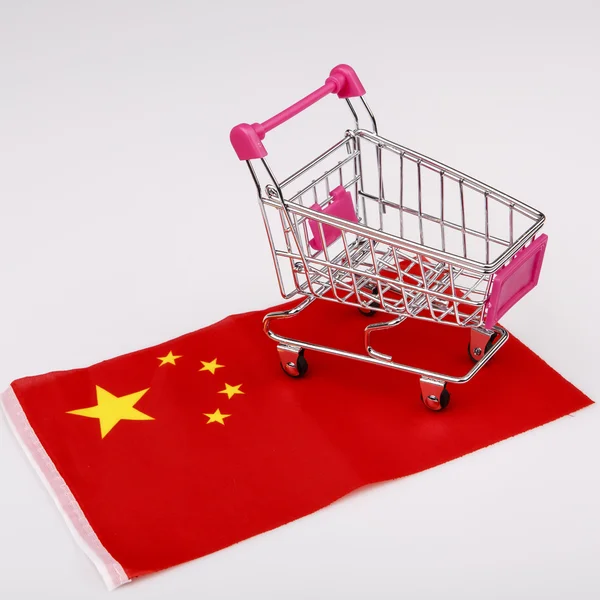 Carrito de compras en bandera de China —  Fotos de Stock