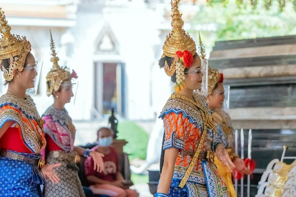 Nakhonpathom Thailand February 2021 Traditional Thai Dance Protective Face Shield — Stock Photo, Image