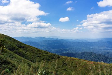 Noen Chang Suek 'in (Battle Elephant Hill) güzel manzarası Tayland ve Myanmar sınır kapısıdır. Thongphaphum Kanchanaburi, Tayland 'da manzaralı batı manzarası.
