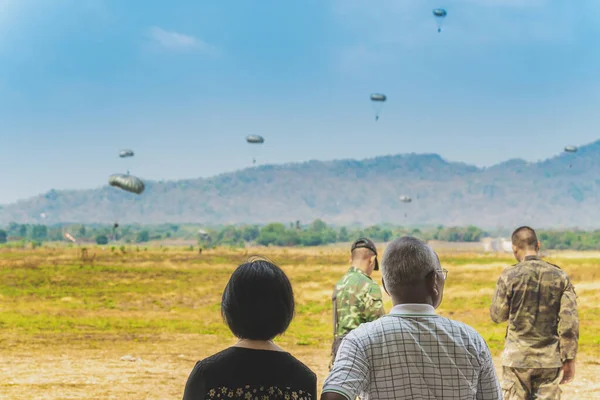 Back View Asian Parents Look Worry Concern Parachute Training Airplane — Stok Foto