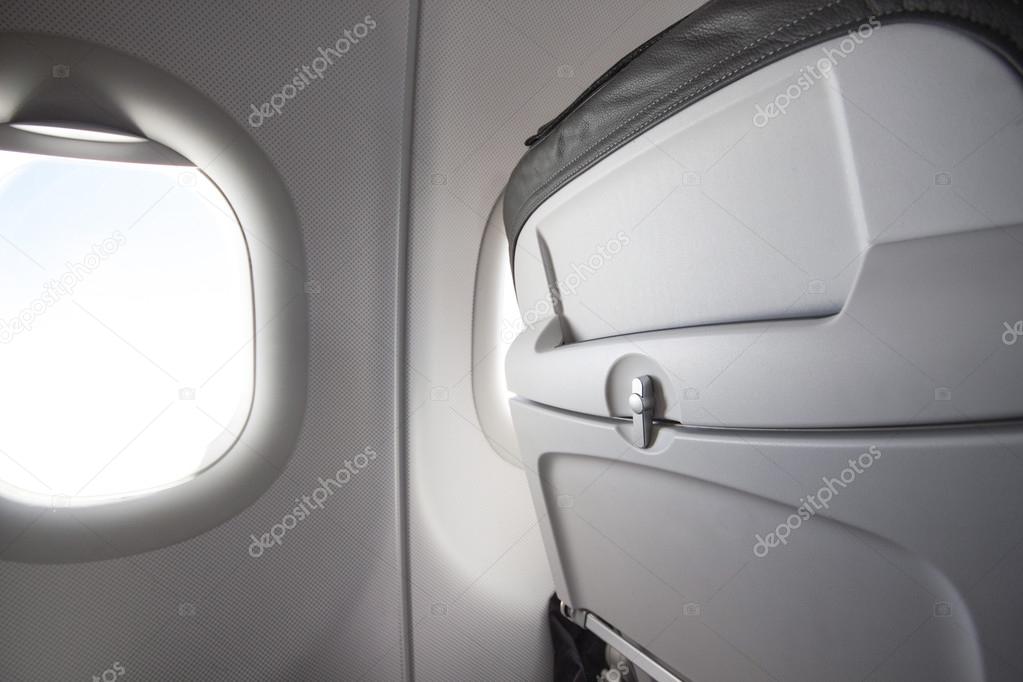 Airplane seat