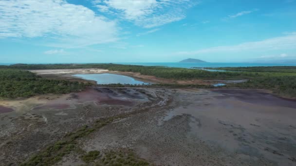 Aus Der Luft Über Salinen Denen Das Wasser Zurückgegangen Ist — Stockvideo