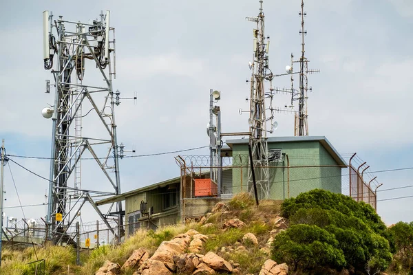 Townsville Queensland Australia November 2021 Communications Tower Top Castle Hill — стокове фото