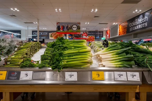 Townsville Queensland Austrália Novembro 2021 Aipo Espargos Para Venda Prateleira — Fotografia de Stock