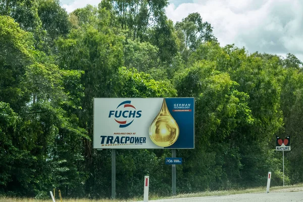 Autopista Townsville Mackay Queensland Australia Noviembre 2021 Señal Publicidad Carretera — Foto de Stock