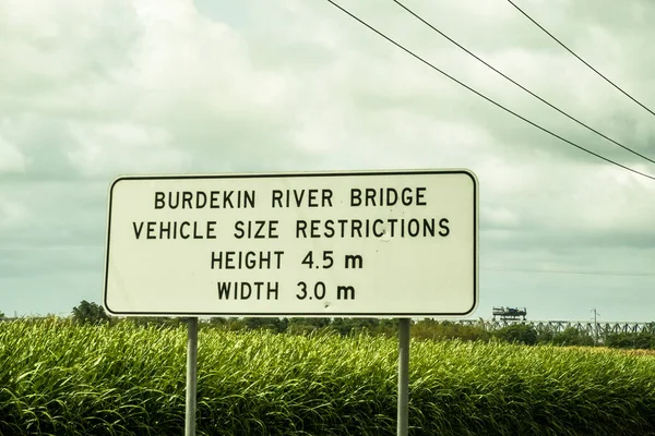 Autopista Townsville Mackay Queensland Australia Noviembre 2021 Firme Para Restricciones —  Fotos de Stock