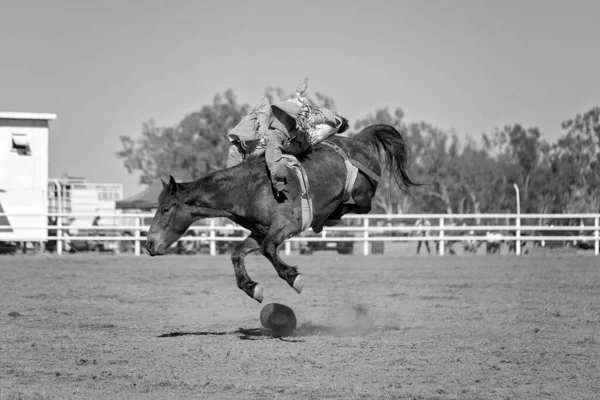 Cowboy Túrák Bareback Bronc Esemény Egy Ország Rodeó Bakugrás — Stock Fotó