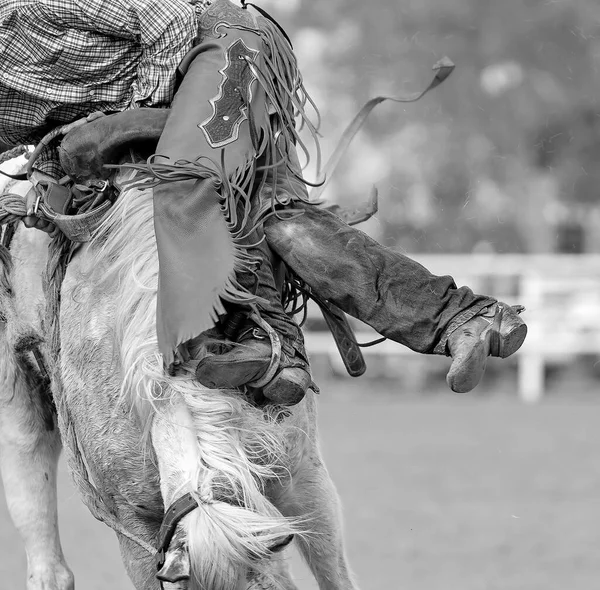 Cowboy Cavalcando Bronco Controtendenza Rodeo Paese Australia — Foto Stock