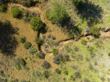 Queensland Avustralya 'daki Sapphire mücevher sahalarında yapılan kazıların insansız hava görüntüsü.
