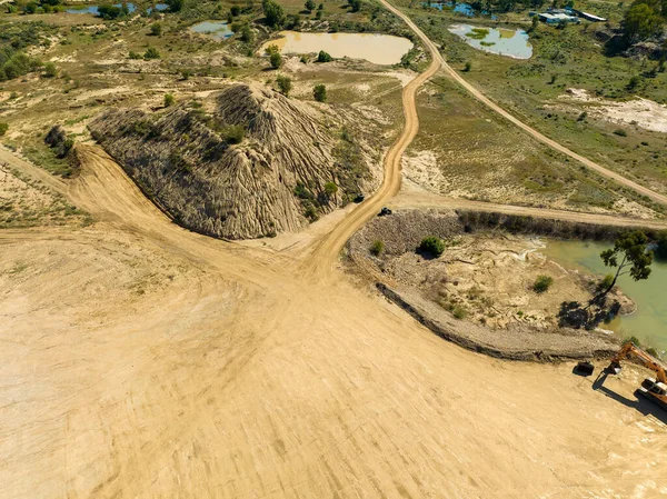 Huge Mound Dirt Piled Miners Dig Sapphires Gemfields Queensland Australia — Φωτογραφία Αρχείου