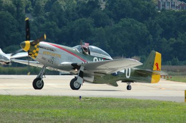 P-51 Mustang Taxiing clipart