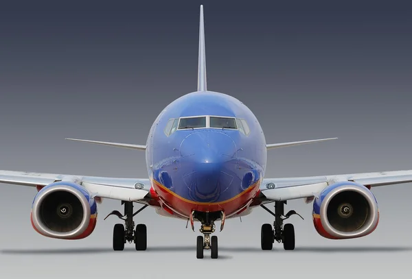 Southwest airlines flygplan med urklippsbana — Stockfoto