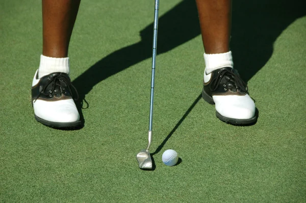 Golfer about to put — Stock Photo, Image