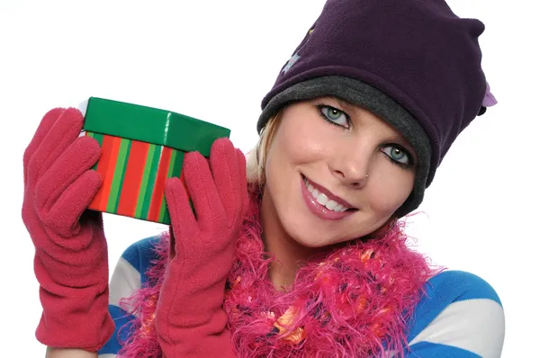 Gorgeous girl holding gift — Stock Photo, Image