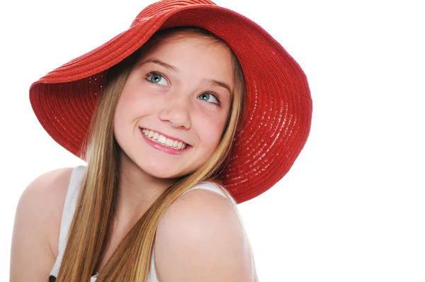 Menina adolescente lindo com chapéu vermelho — Fotografia de Stock