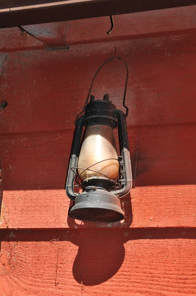Antika yağ lambası yaktı — Stok fotoğraf