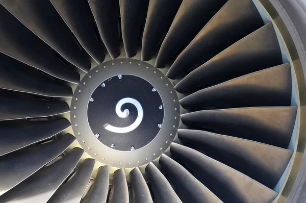 Jet engine of commercial airliner — Stock Photo, Image