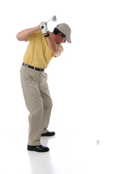 Golfer teeing off — Stock Photo, Image