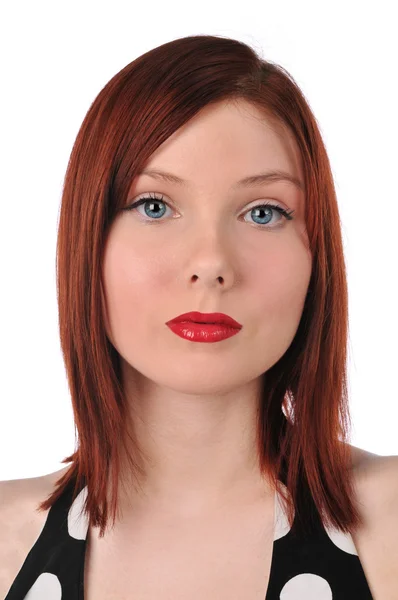 Vörös hajú fiatal nő — Stock Fotó