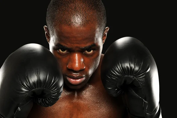 Jovem boxeador afro-americano — Fotografia de Stock