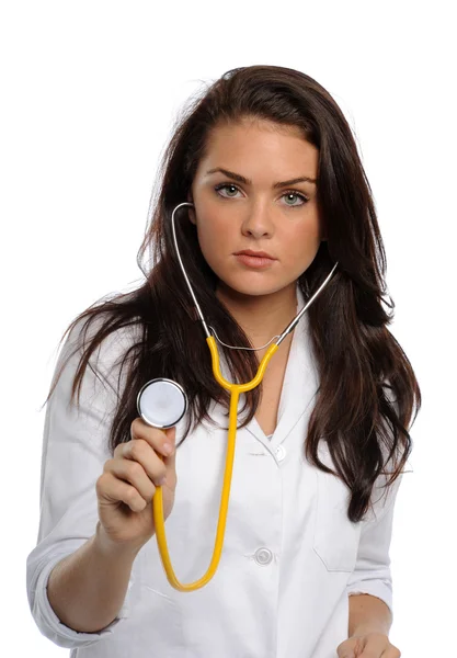 Jeune femme médecin avec stéthoscope — Photo