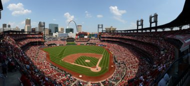 St. Louis - Temmuz 07: İnci arasında Busch Stadyumu'nda bir beyzbol oyunu