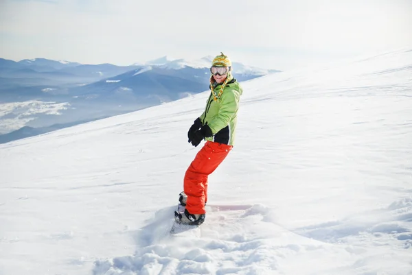 Πορτρέτο του ένα θηλυκό snowboarder — Φωτογραφία Αρχείου