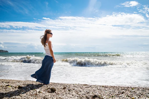 Sexy girl on the beach — Stock Photo, Image