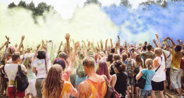 Holi festivali