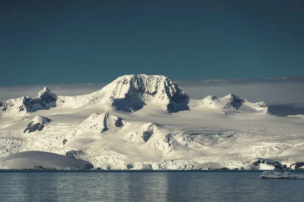 Antarktische Berge Und Meer Hafenschlösser — Stockfoto