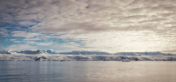 Antarktische Berge Und Meer Hafenschlösser — Stockfoto